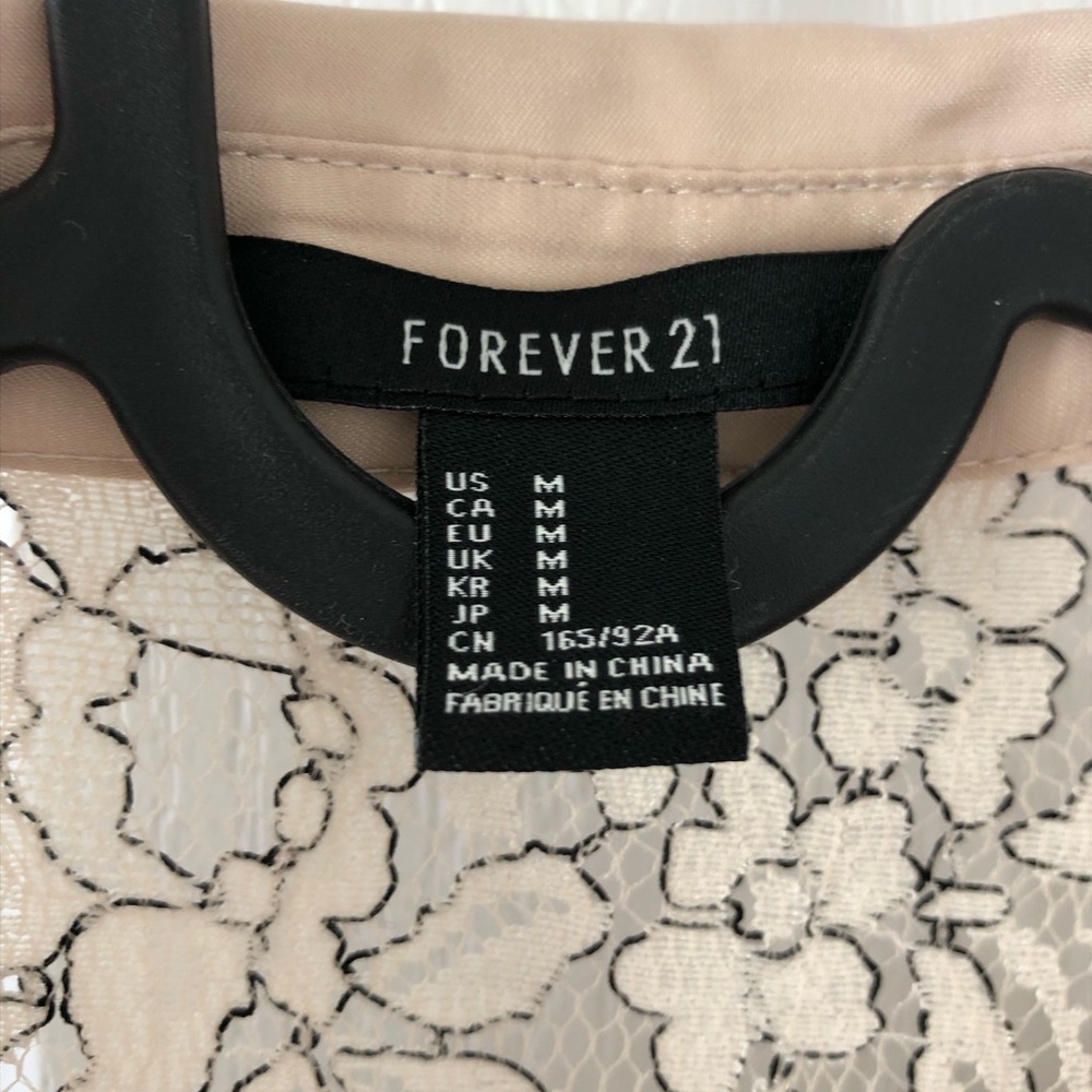 Forever 21 Floral Lace Overlay Top - Picture 2 of 4